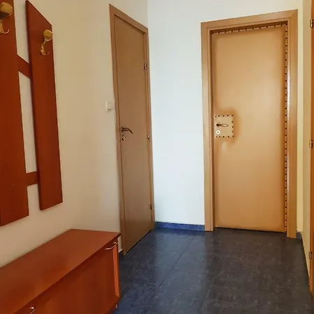 Hotel Riviera Complex 6 *