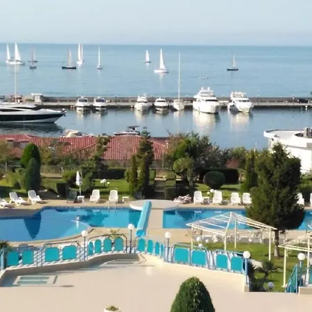 Готель Riviera Complex 6
