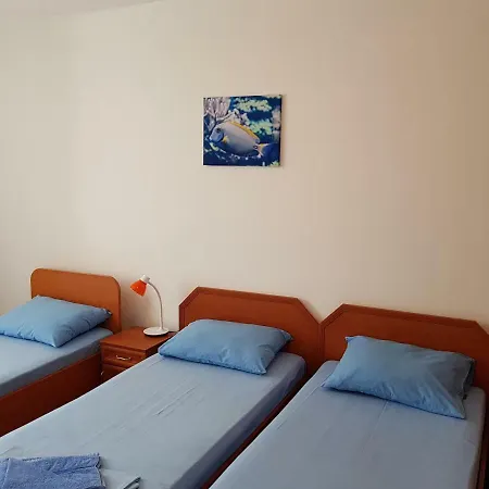 Riviera Complex 6 Готель